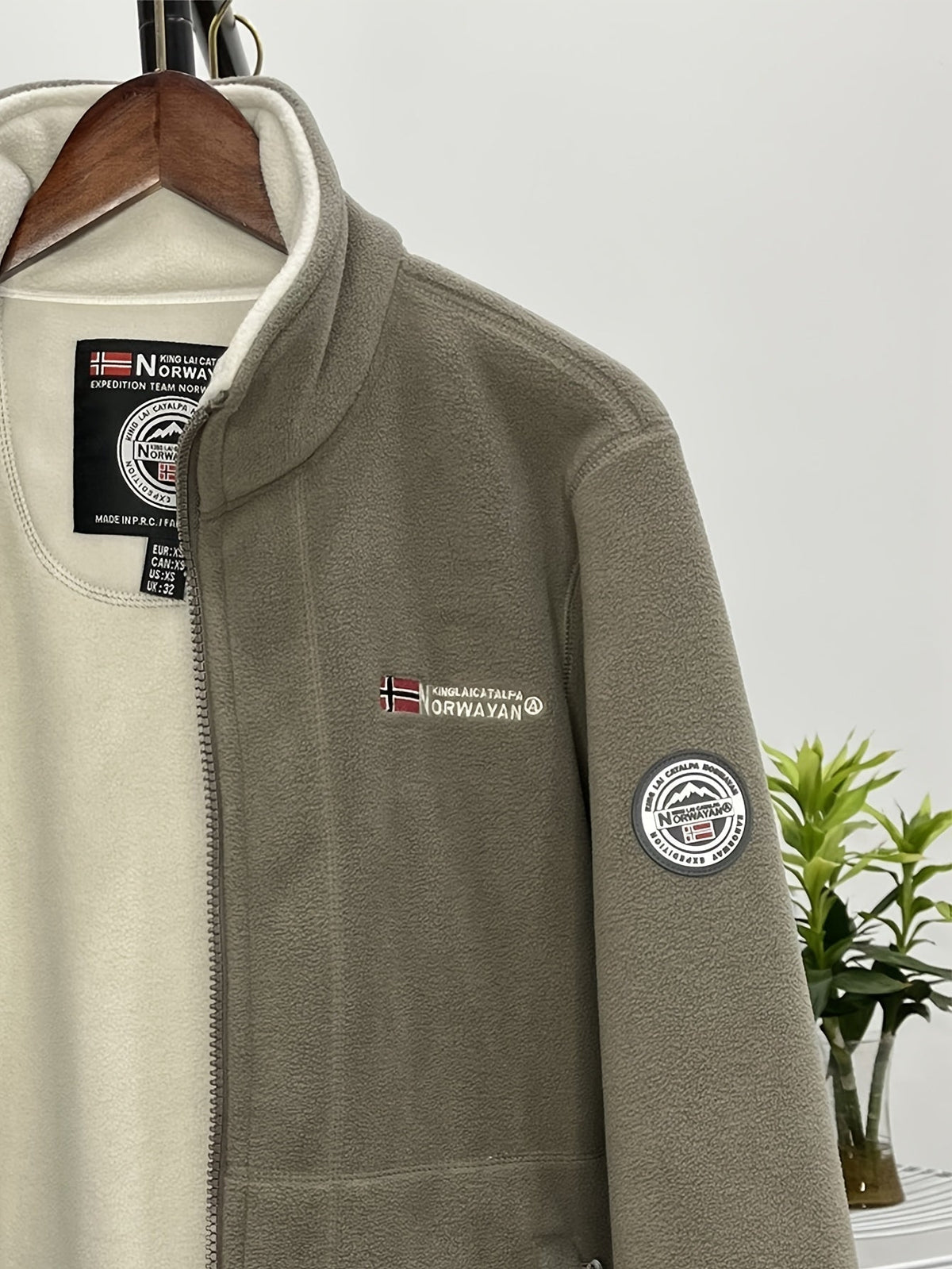 Men's Fleece Jacket – Light and Warm Mid-Season