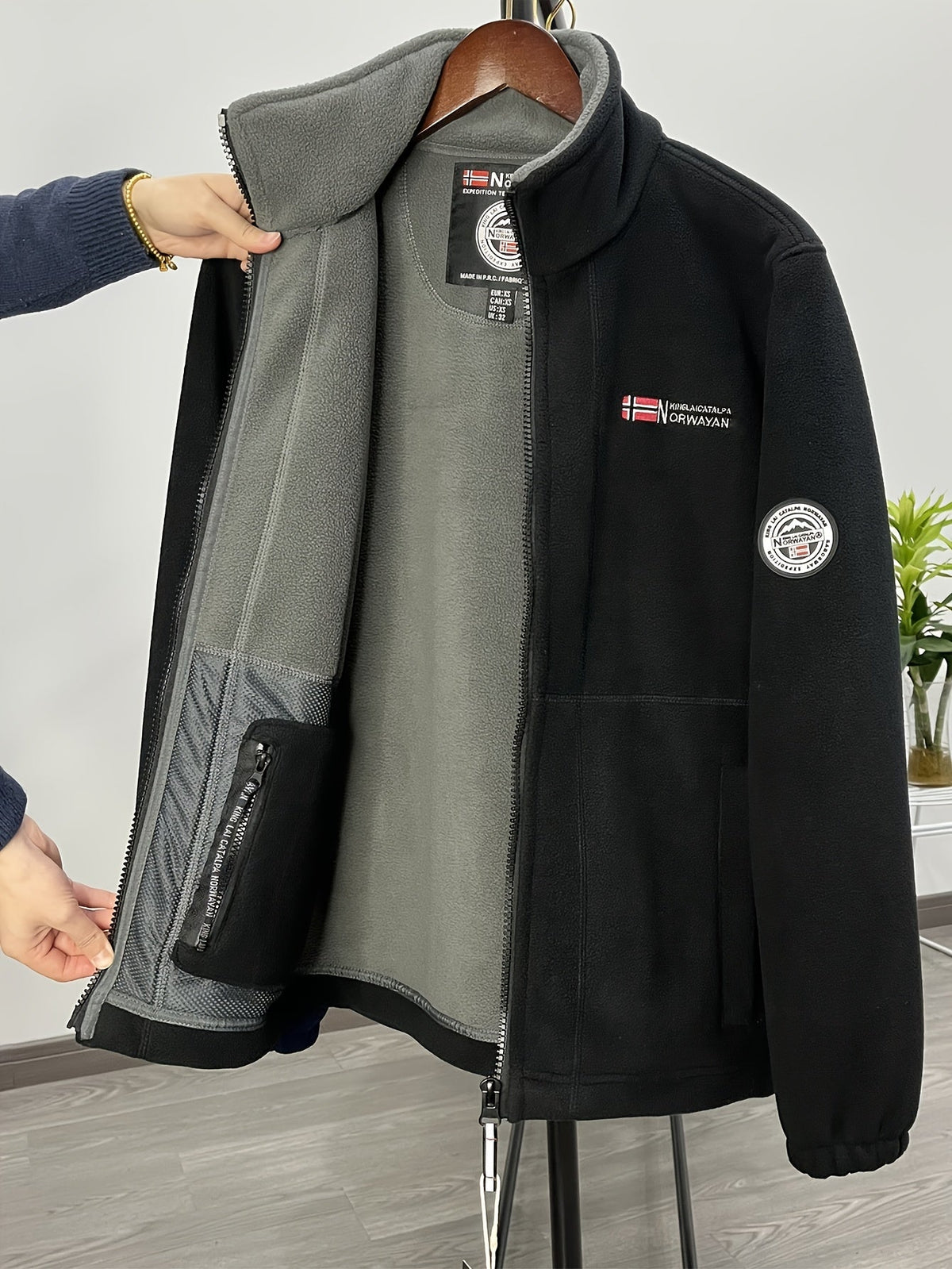 Men's Fleece Jacket – Light and Warm Mid-Season