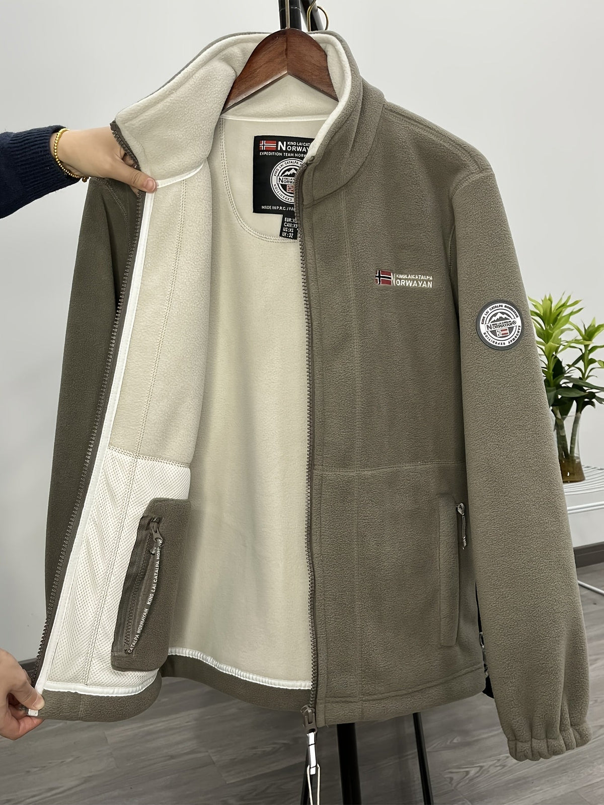 Men's Fleece Jacket – Light and Warm Mid-Season