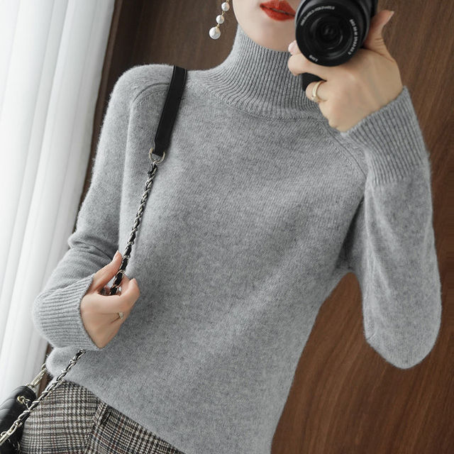 Women's Roll-Neck Jumper – Comfortable Autumn Winter