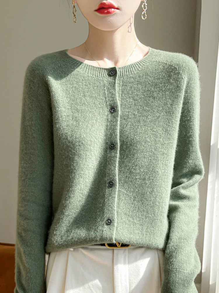 Women's Cardigan – Comfortable Autumn Winter