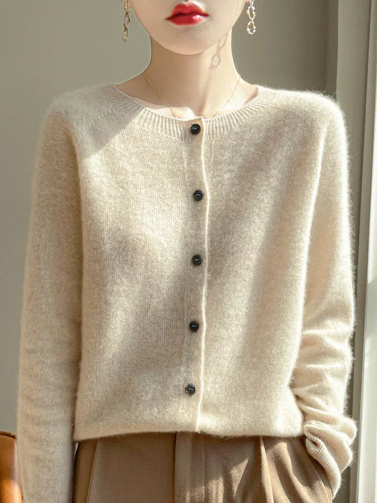 Women's Cardigan – Comfortable Autumn Winter