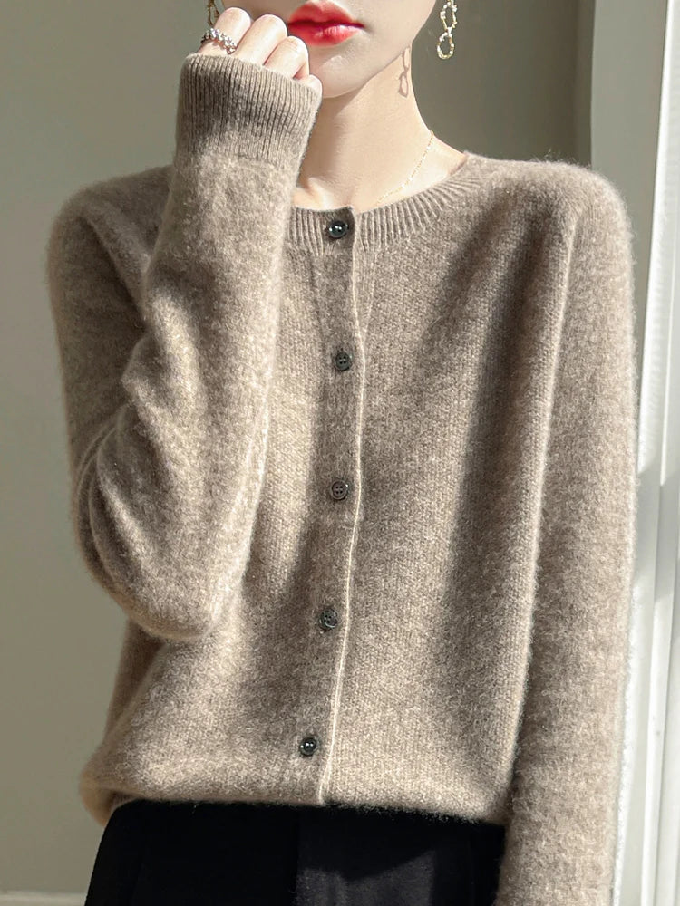 Women's Cardigan – Comfortable Autumn Winter