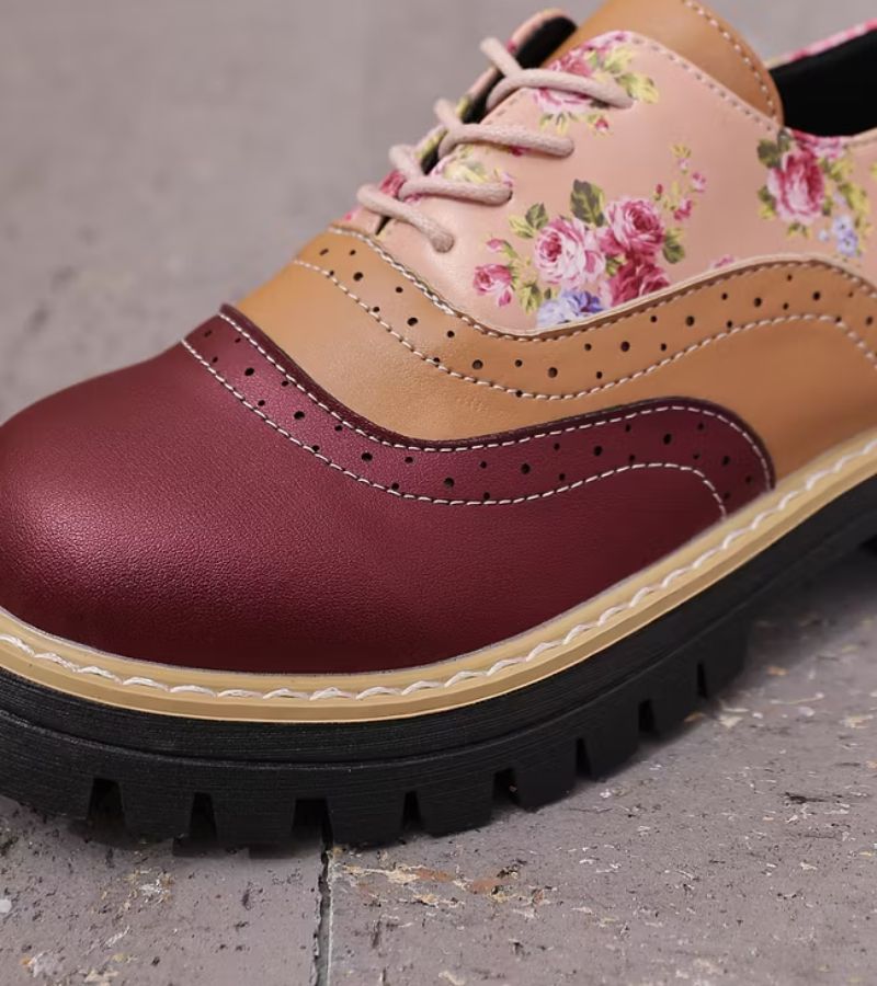 Women's Floral Derby Shoes with Cleated Sole – Lace-Up Shoes