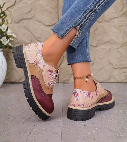 Women's Floral Derby Shoes with Cleated Sole – Lace-Up Shoes