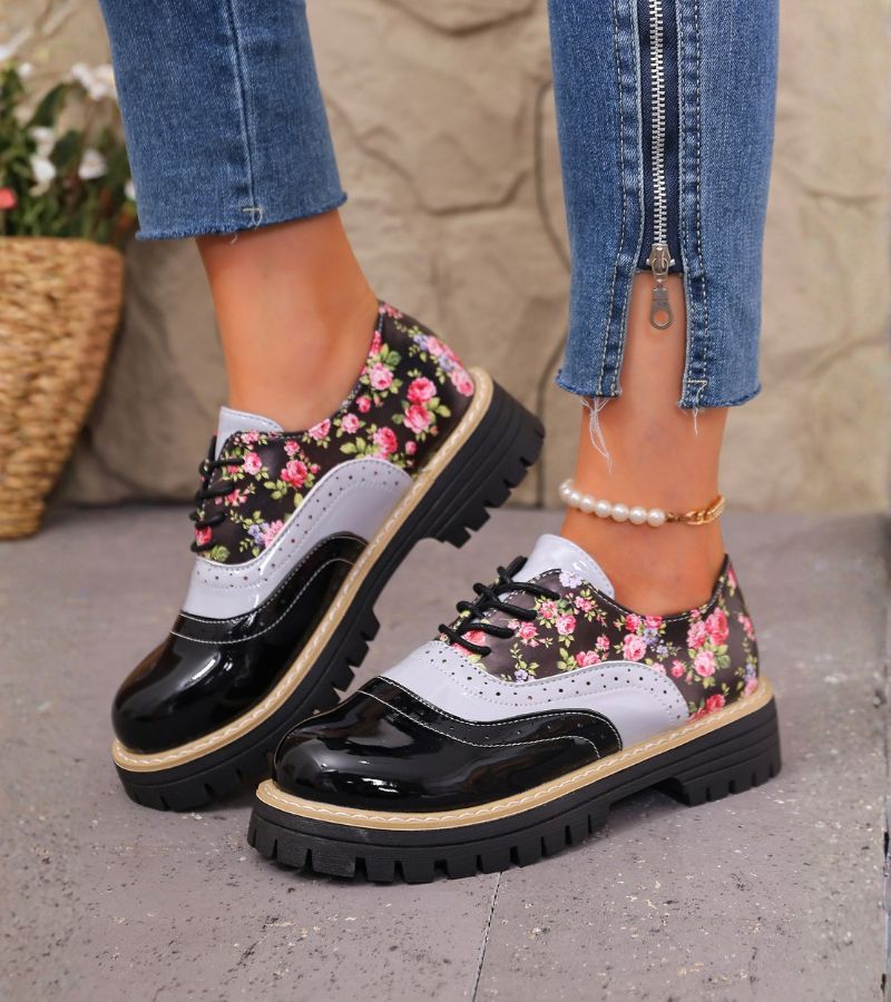 Women's Floral Derby Shoes with Cleated Sole – Lace-Up Shoes
