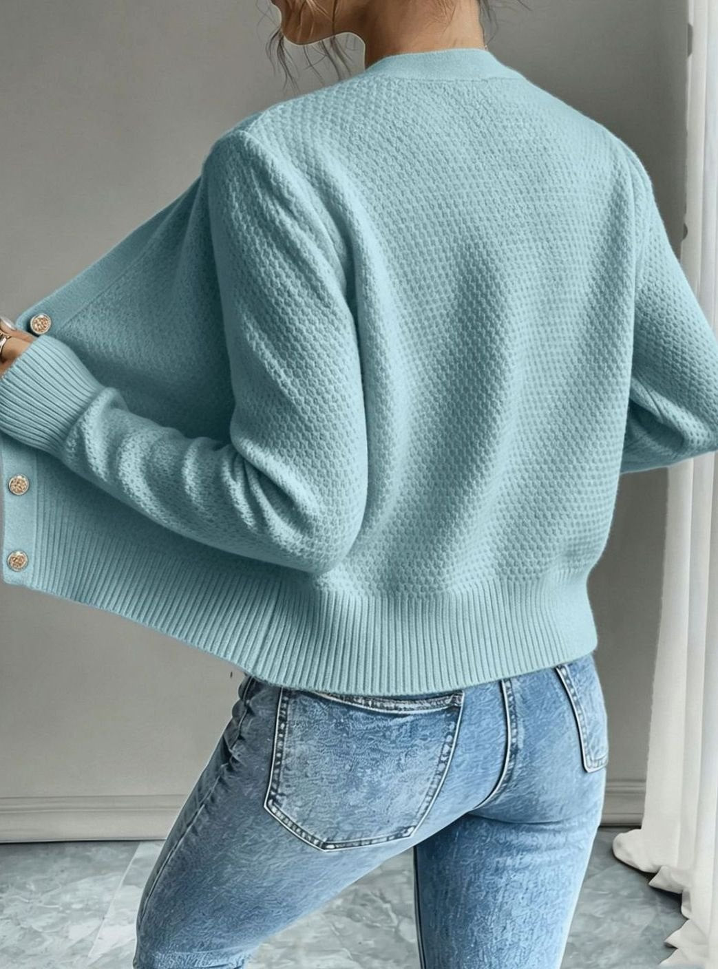 Women's Cropped Cable Knit Cardigan