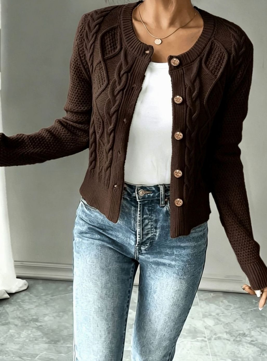 Women's Cropped Cable Knit Cardigan