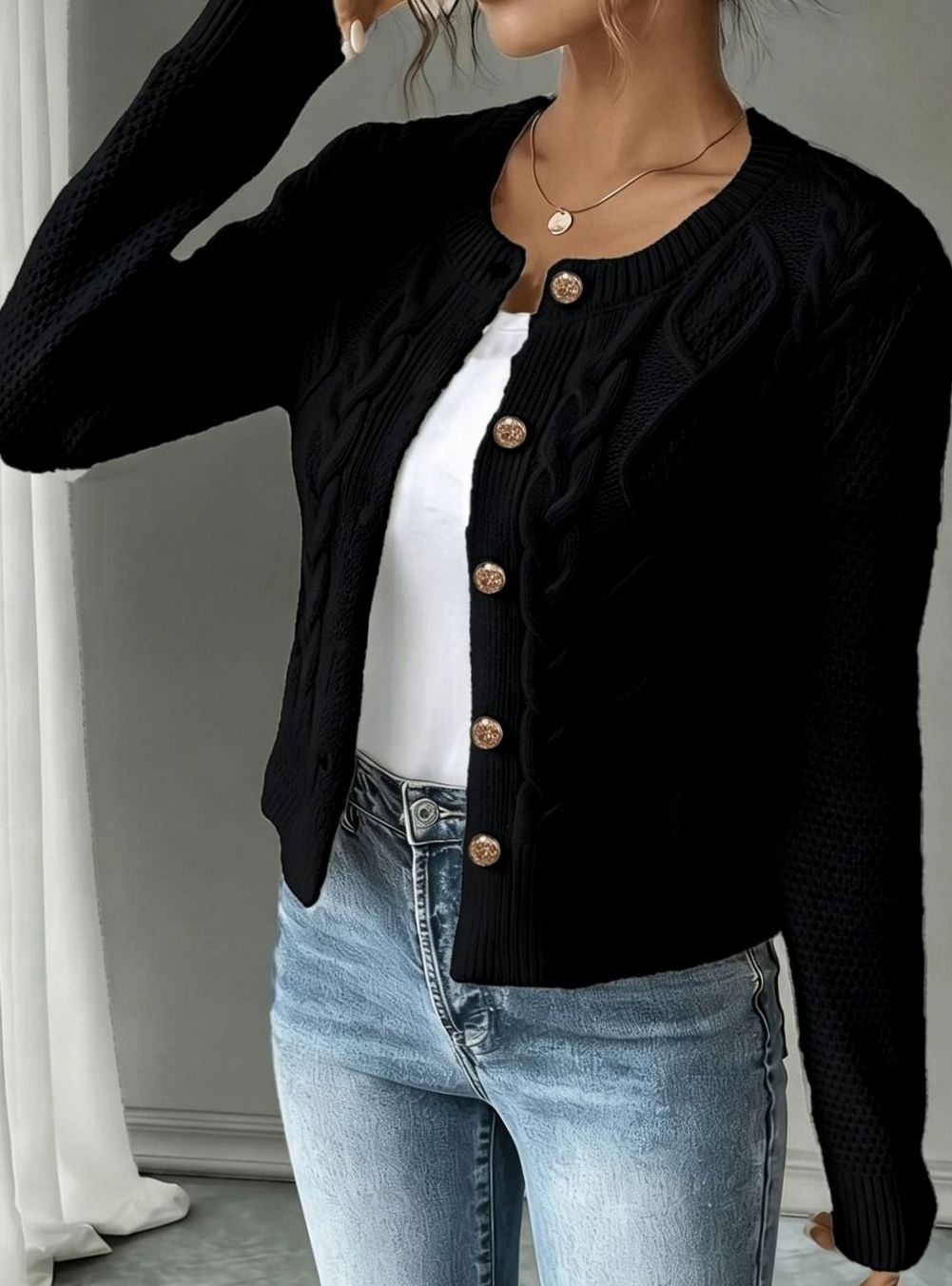 Women's Cropped Cable Knit Cardigan