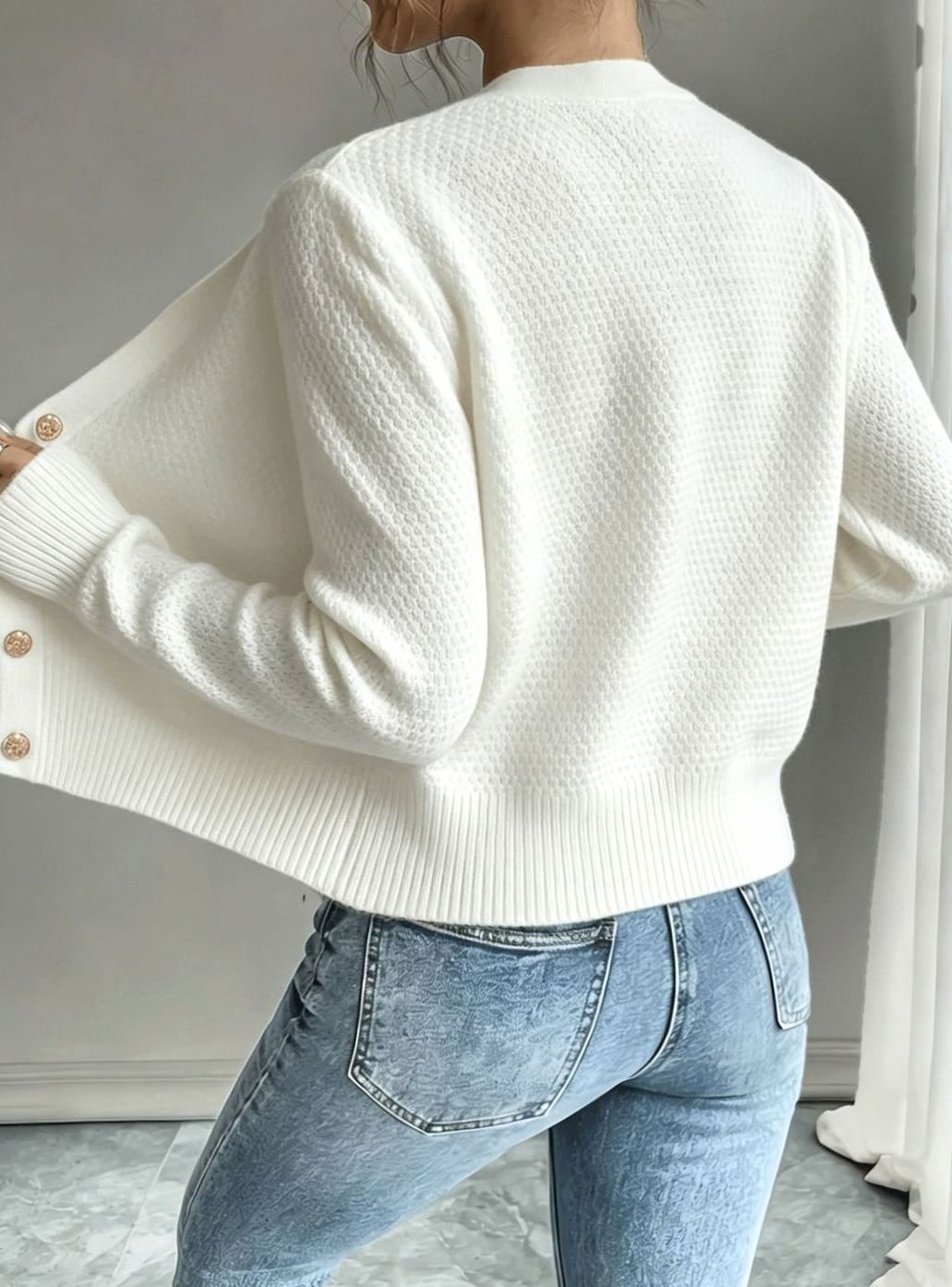 Women's Cropped Cable Knit Cardigan