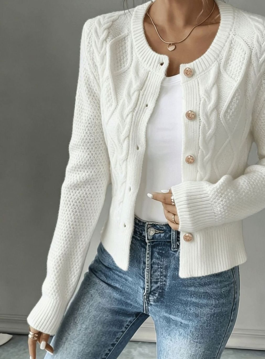 Women's Cropped Cable Knit Cardigan