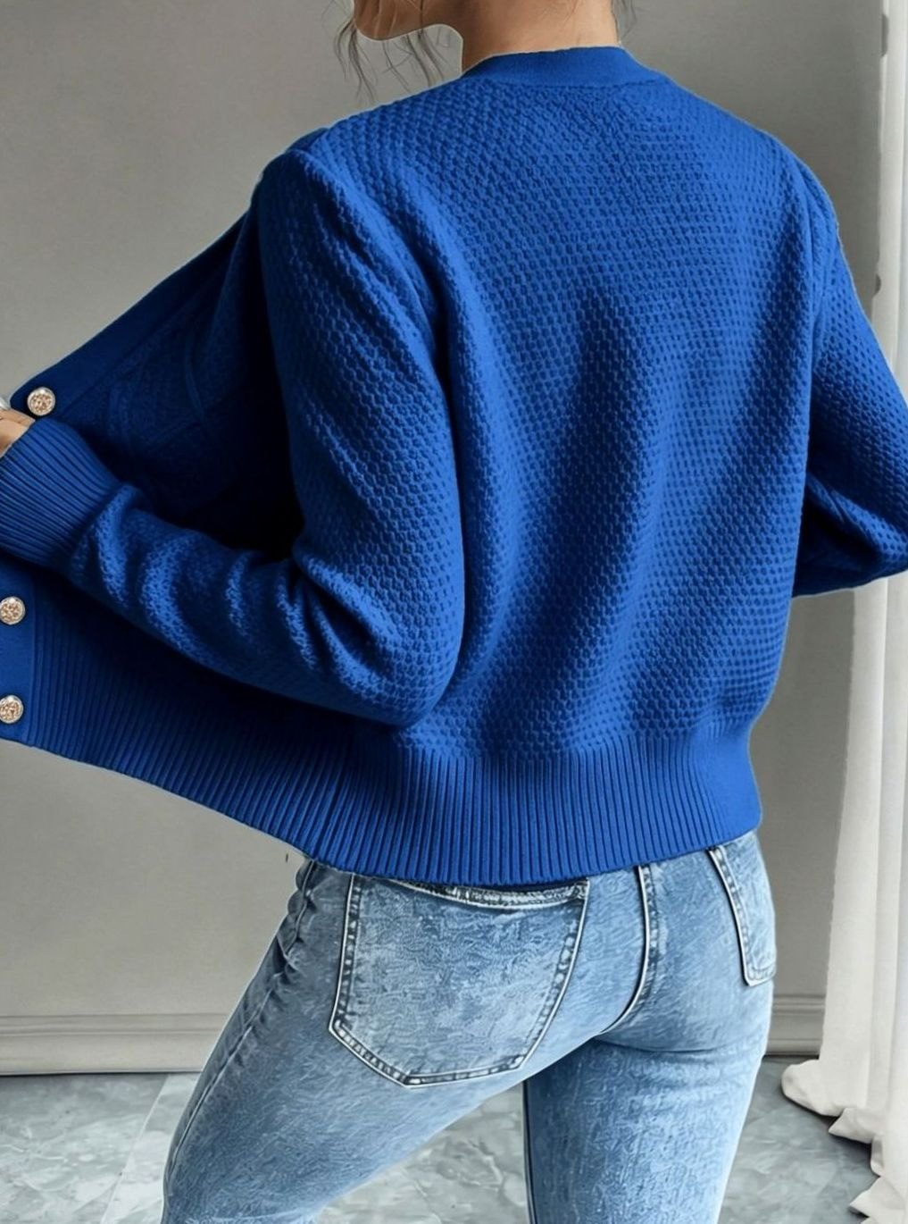 Women's Cropped Cable Knit Cardigan