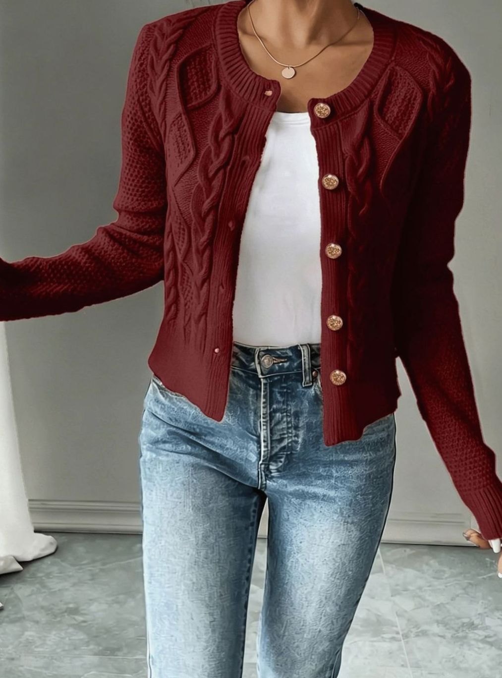 Women's Cropped Cable Knit Cardigan